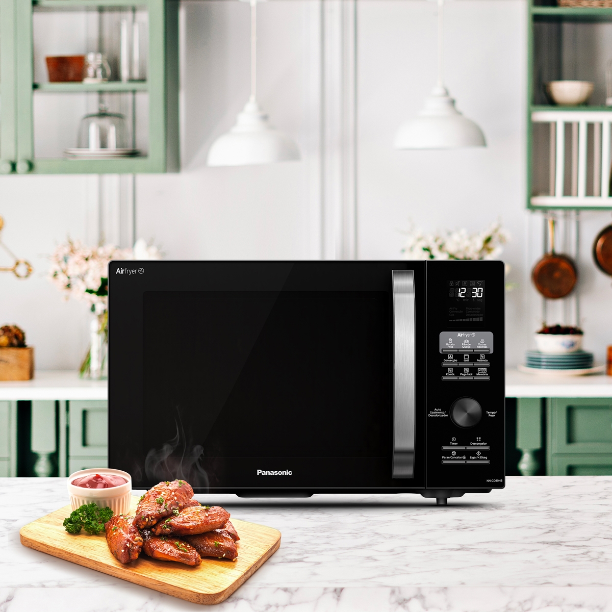 Micro-ondas AirFryer 4 em 1 Panasonic CD89 - Black Glass 30L NN-CD89NBRU -  Micro-ondas - Magazine Luiza